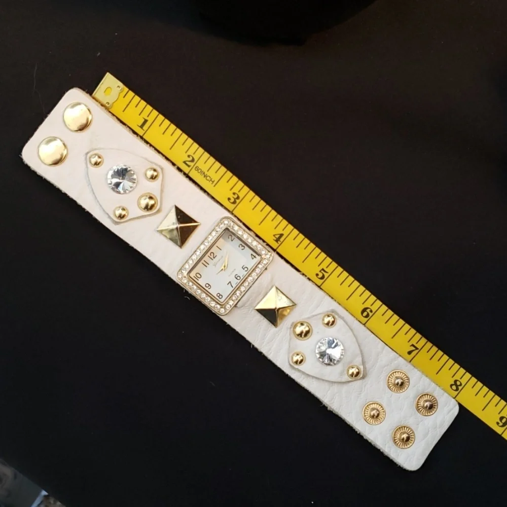 Off-white Vintage Geneva Platinum Jeweled Watch - Picture 7 of 12